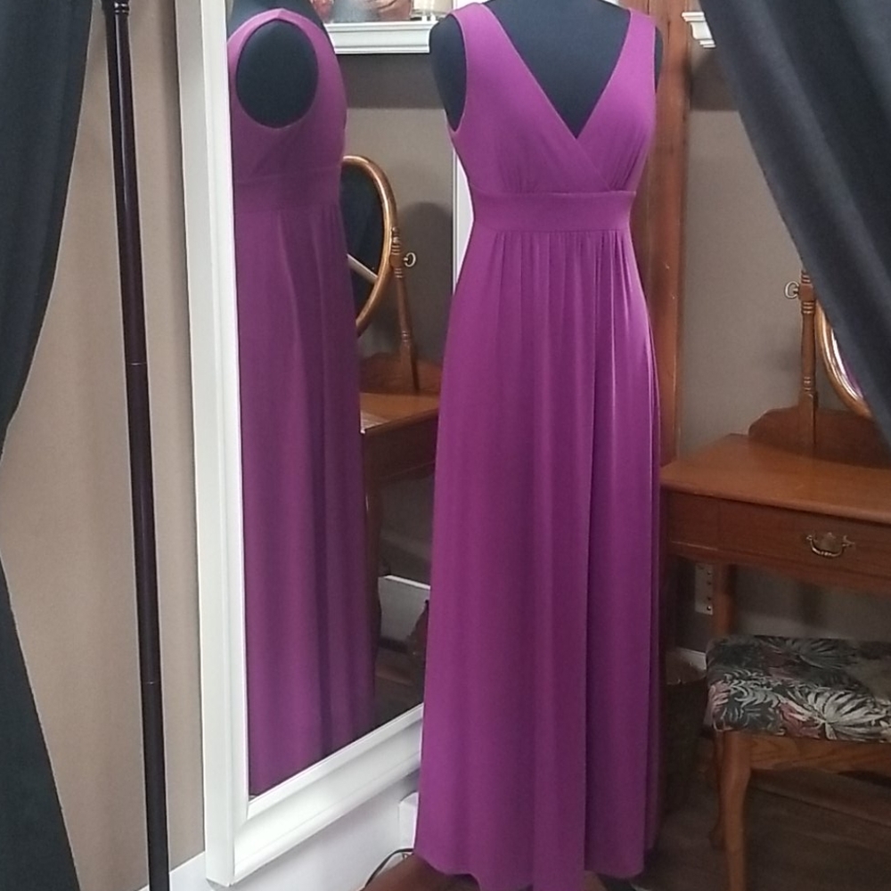 Donna Morgan summer maxi dress size med.